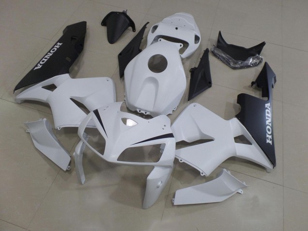 2005-2006 White Black Honda CBR600RR Plastics Motorcycle Fairings 2005-2006 White Black Honda CBR600RR Plastics Motorcycle Fairings
